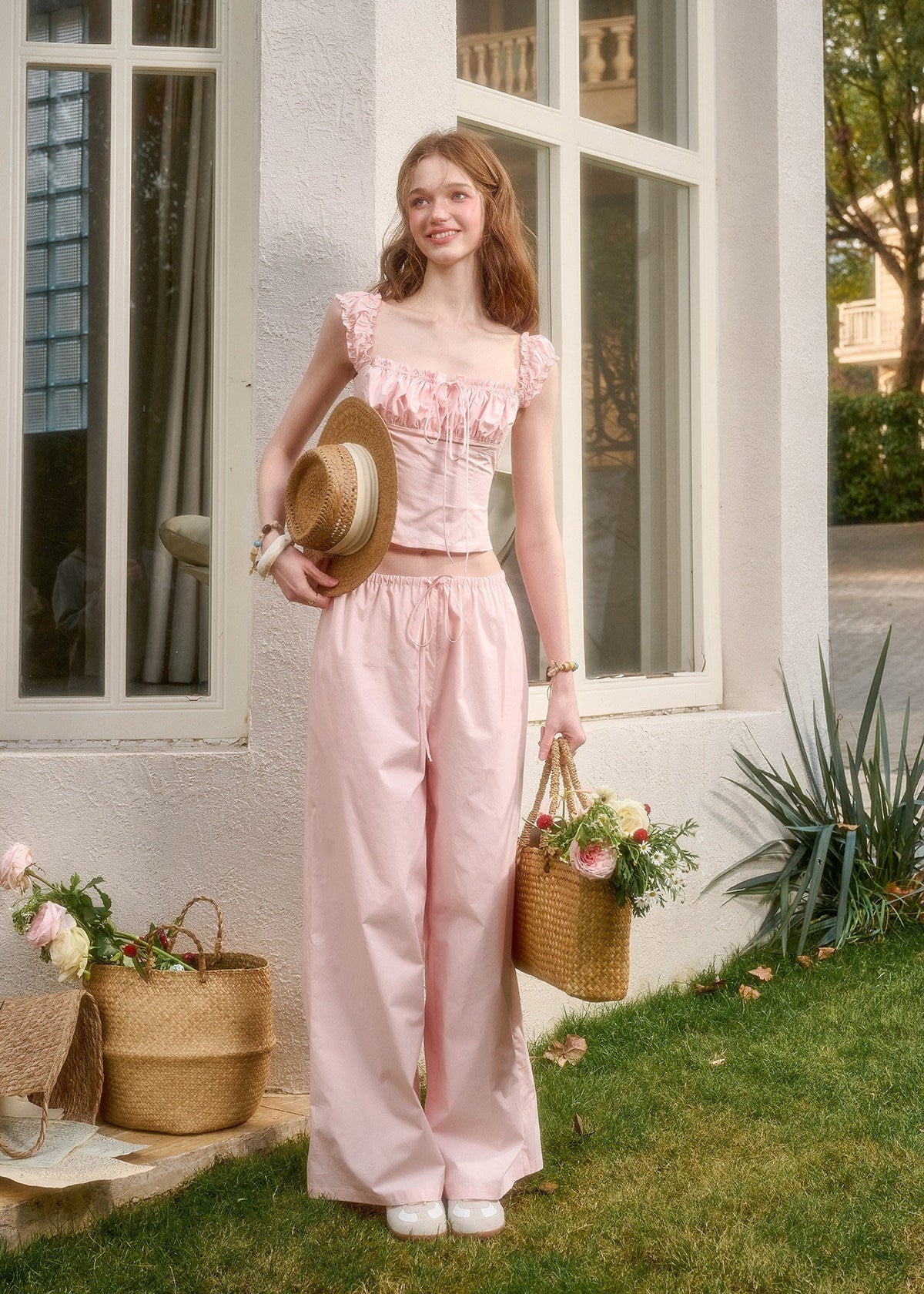 Soft cotton two-piece set with romantic ruffle top