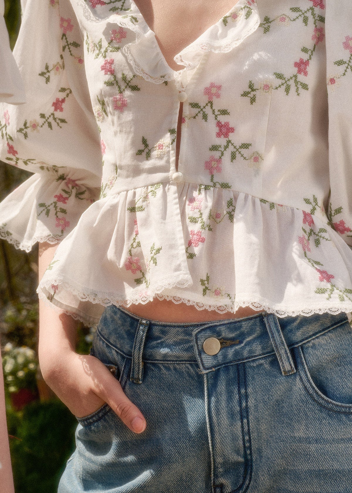 Cream flower print blouse with puff sleeves