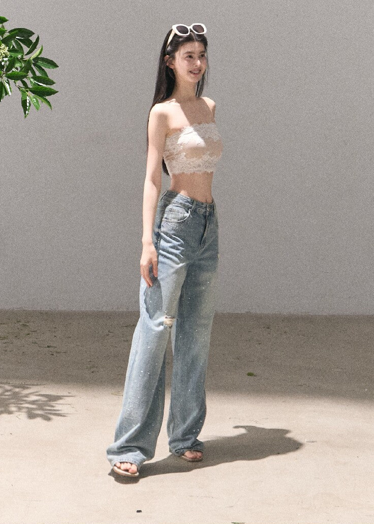 Relaxed cotton denim jeans with ripped knee detail