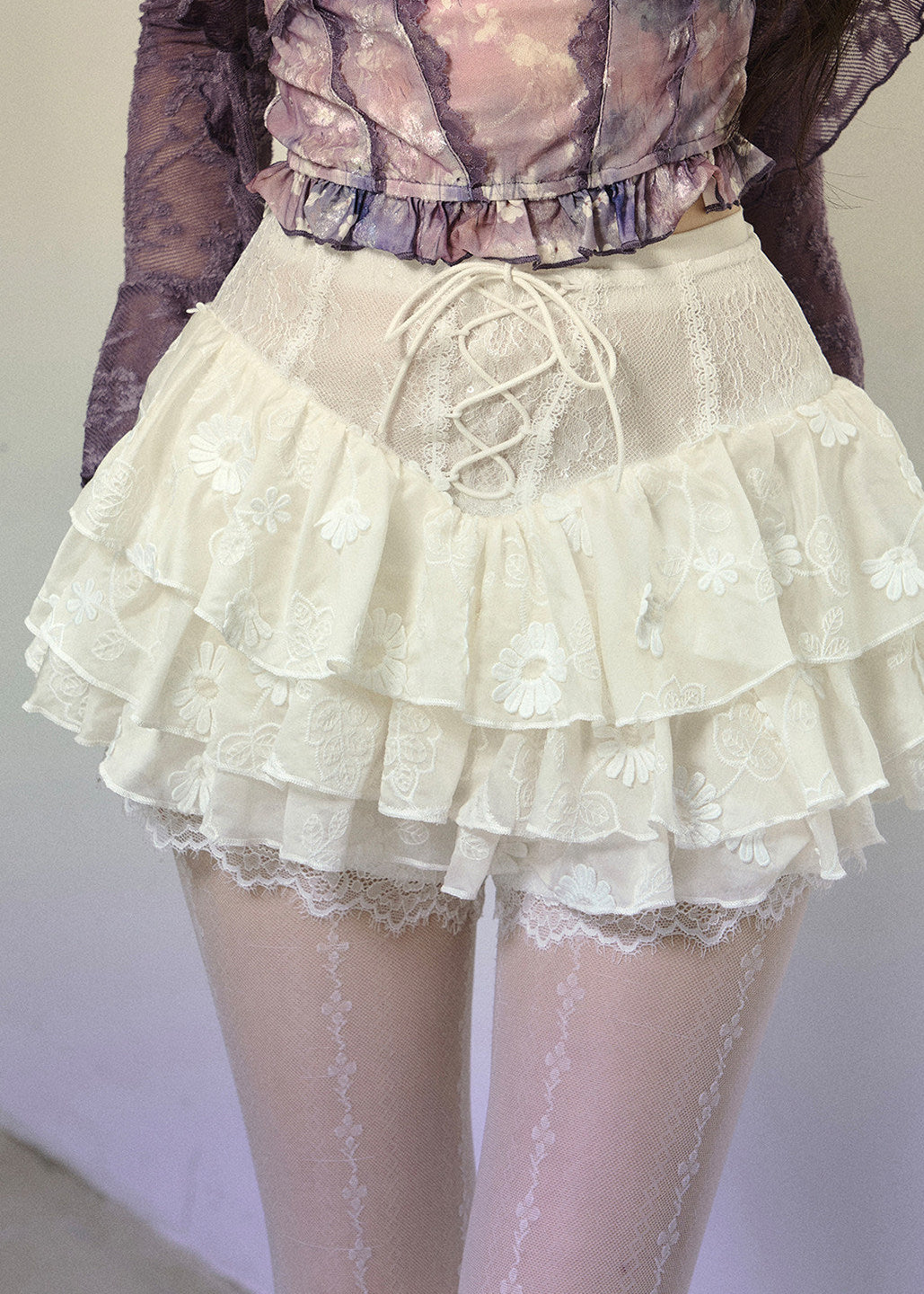 High-waist lace mini skirt in soft white