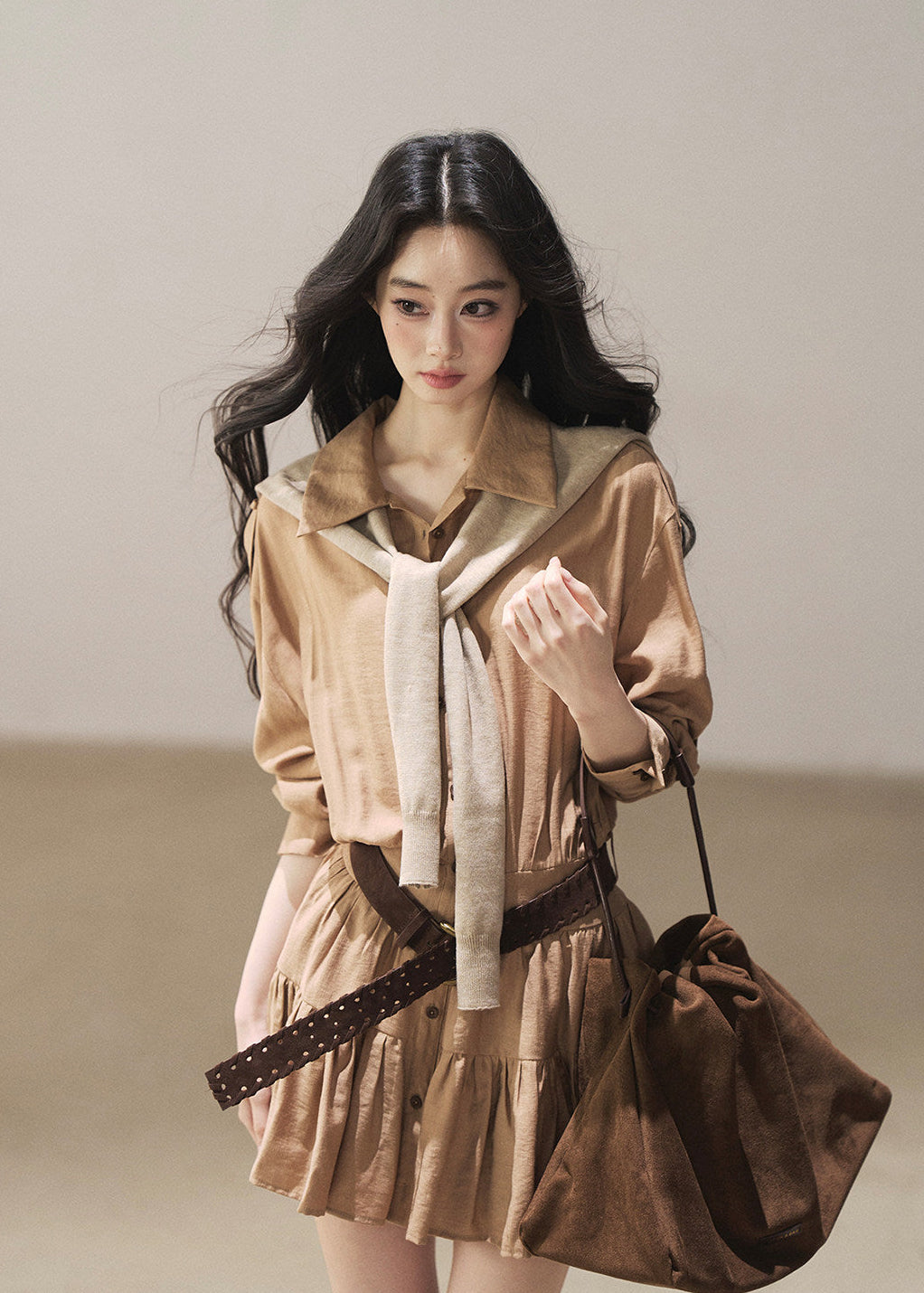 Golden beige lapel dress set with inner shorts