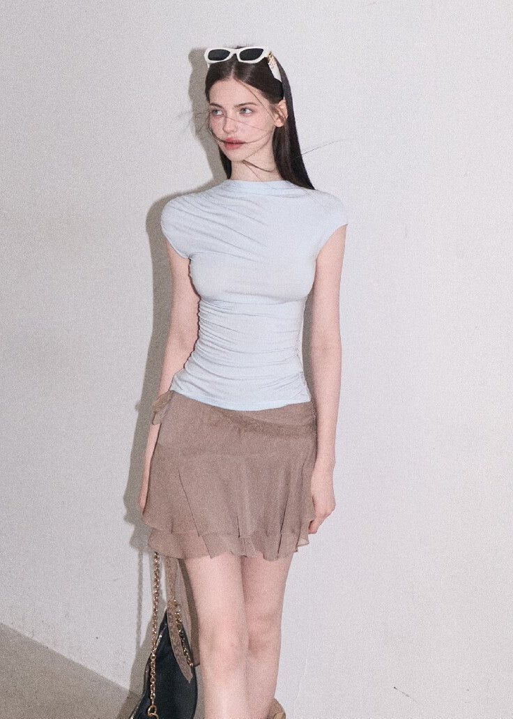 Lightweight ruffle skirt with vacation styling