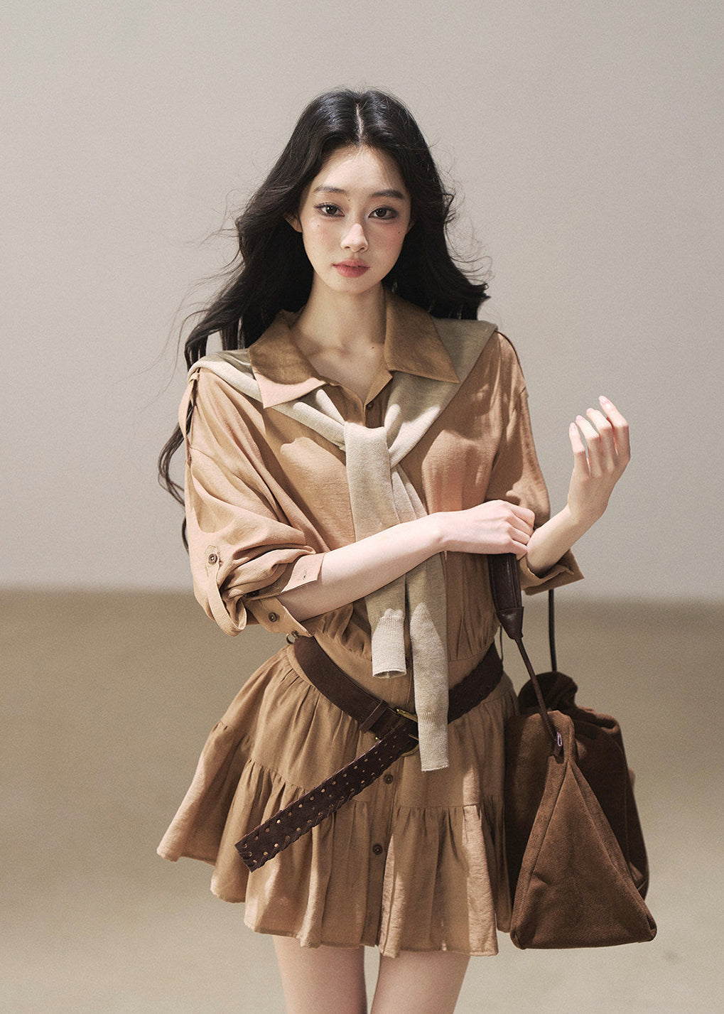 Golden beige lapel dress set with inner shorts