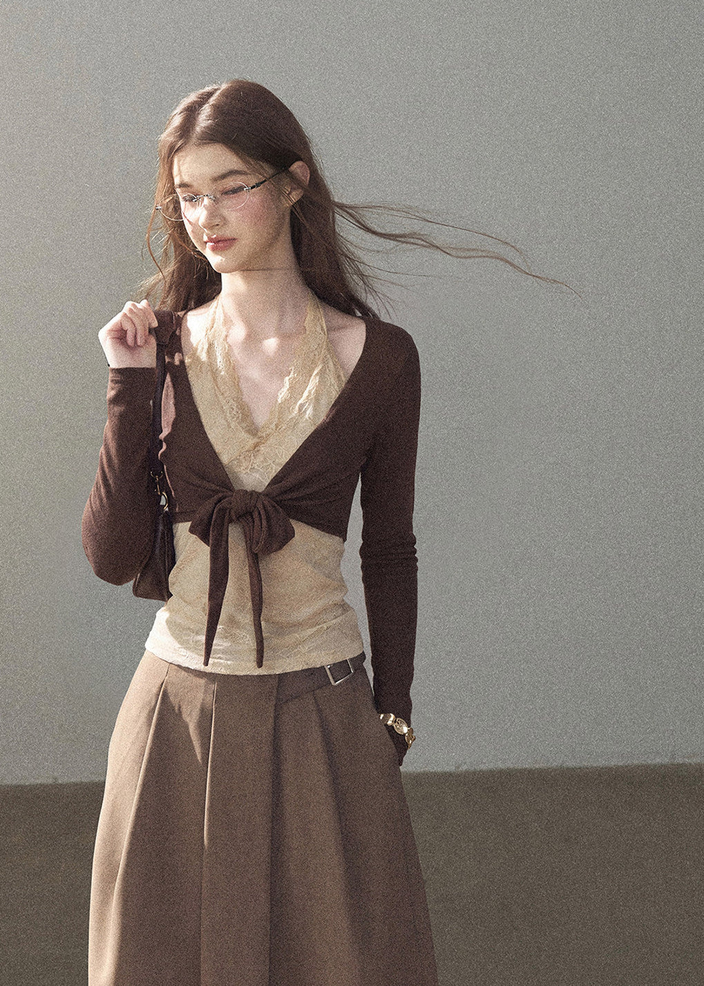 Loose BF-style wide-leg pants in warm beige