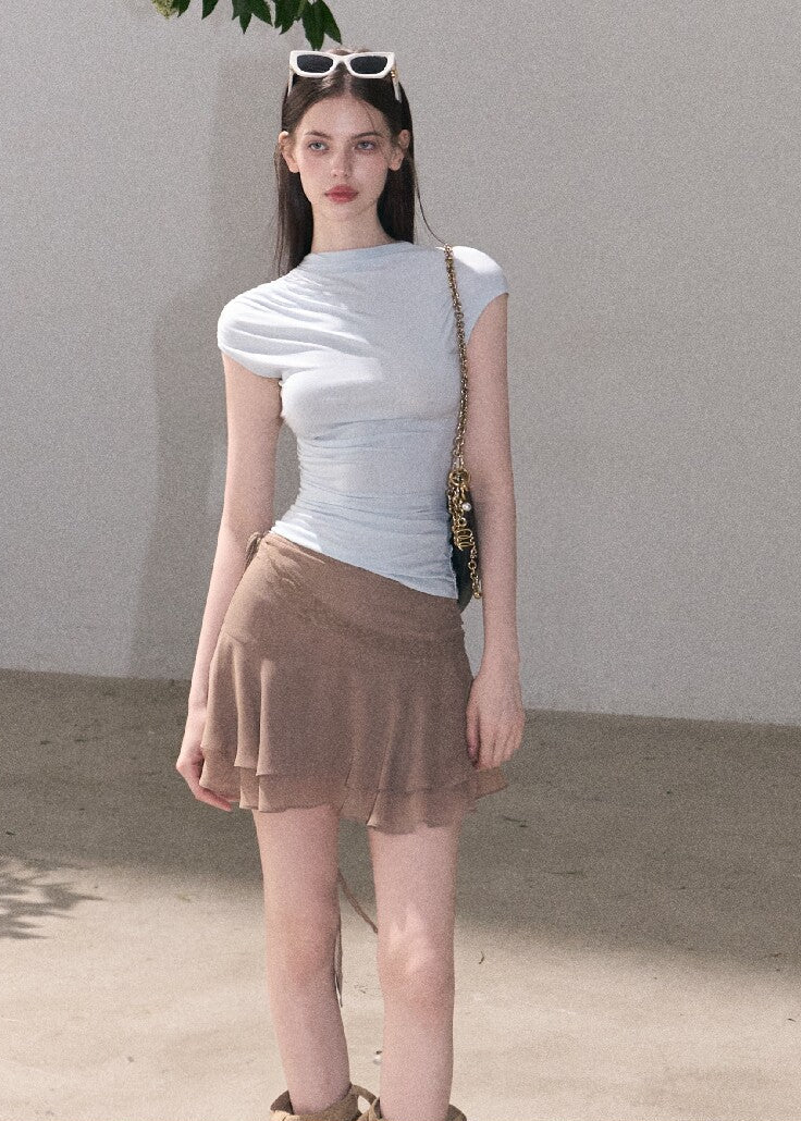 Lightweight ruffle skirt with vacation styling